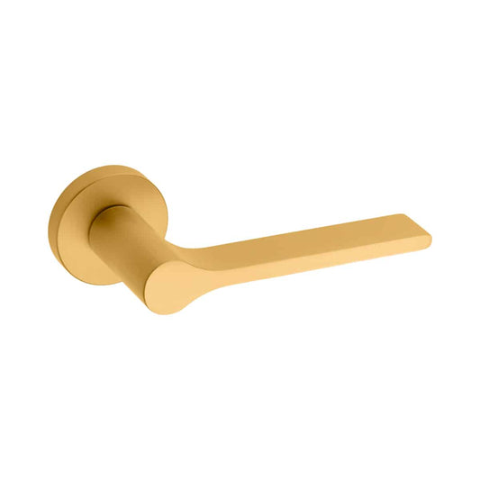 TIMELESS DOOR HANDLE SATIN BRASS ON ROUND ROSE INCLUDING ESCUTCHEONS