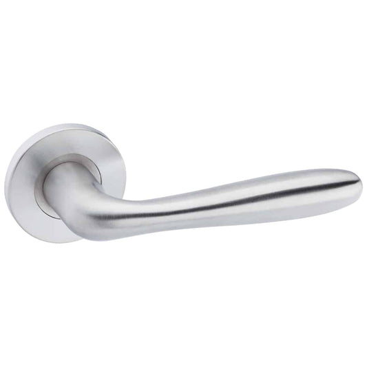 LAMU LEVER ON ROUND ROSE STAINLESS STEEL INCL ESCUTCHEONS